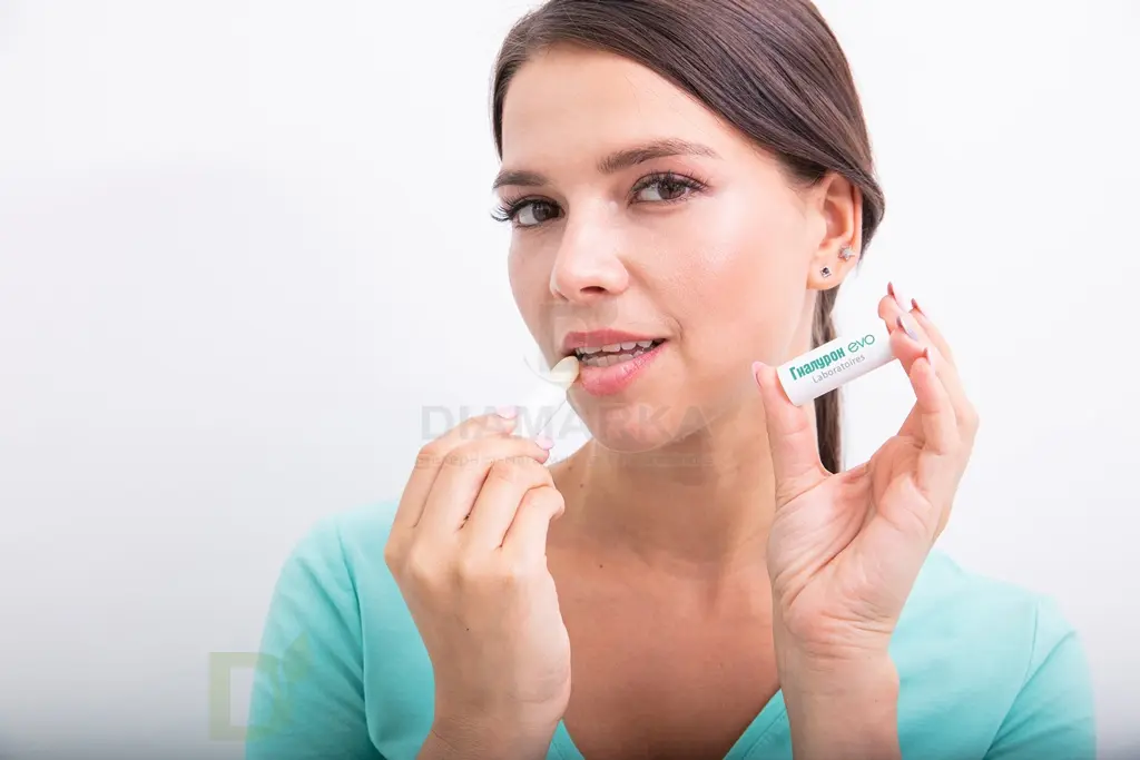 Гигиеническая помада Гиалурон EVO Моментальное увлажнение, 2,8 г в Самаре